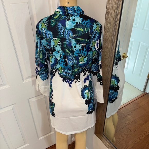 Chico’s NWT Long Line Button Down Blouse Tunic Size M (1) - Picture 3 of 5